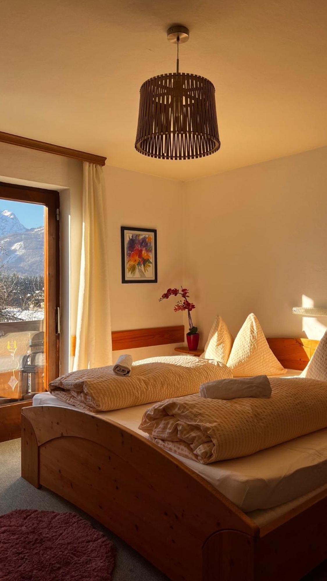 Pension Sonneck Пфаррверфен Экстерьер фото
